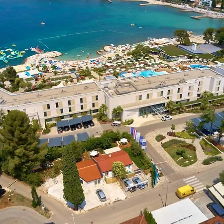 Spadici Next To The Sea Villa