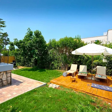 Spadici Next To The Sea Villa *